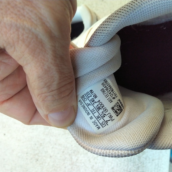 Adidas Gazelle white leather runners - Picture 6 of 9